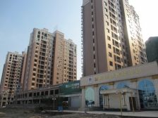此房繁华地段楼下设施齐全出行方便