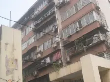 火车站南山路框架三楼三室两厅产权清晰可按揭首付低