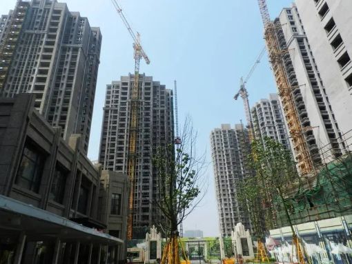 国信紫云臺2室2厅1卫南北朝向3200.00元/月出租