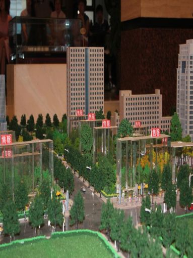 绿地公馆壹号3室2厅1卫南朝向2400.00元/月出租
