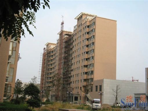 中弘湖滨花园2室1厅1卫南朝向2500.00元/月出租