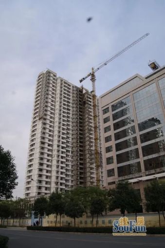 怡和花园3室2厅2卫南朝向1600.00元/月出租