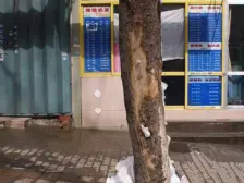 贰中门口,4楼,一梯两户,视野开阔,位置好