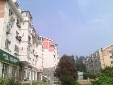 位置好 全天光线不挡光 市场车站旁 生活便利