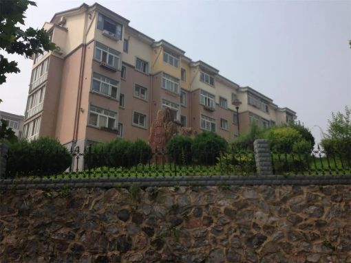 向阳花园1室1厅1卫南朝向700.00元/月出租