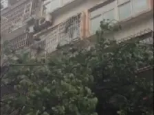 迎新里 框架房 顶楼加阁楼 上面2.2米层高95平