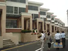 奥城三房必看房型,业主诚心出售,税费低,随时看房