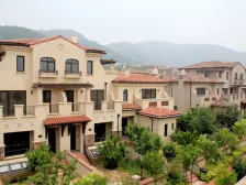 园博园,双龙山旁,坡地伴山别墅;院子400平+