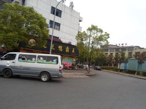 星沙三区中间缝私房全满租,出国诚心售