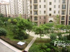 华通三期一室小房子小区位置方便出行 近门口 近市场