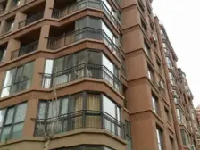 70 年产权小区 总房款低过度好户型不吵不闹 看房方便