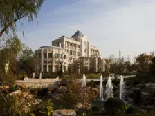 亿达春田晴湾 婚房精装 保持好 位置好