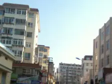 总价低,小户型,家家悦北面生活方便。好出租