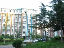 泉水奥林园中间楼层 南北三室 位置好 楼层好 配套齐全