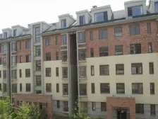 小区环境绿化高挨着和平公园有露台小院随时签约