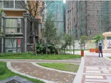 小龙城中位置,业主诚心卖价格可以谈