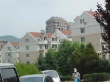 精装修 位置好 封闭小区 交通方便 近车站 近市场