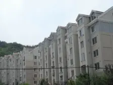 小区位置好 交通方便 中间楼层 近市场 可随时看房