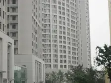 房龄新,交通便利,楼层高,采光好