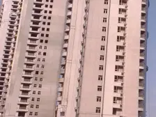 澎湖湾130平三室两厅一厨两卫,小高次顶层,诚心出售