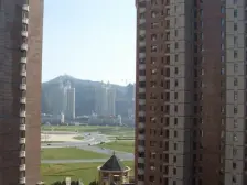 大连明珠 3室1厅 南 东 西