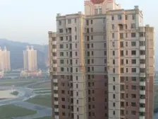 星海 大连明珠 精装三室 能看海,看星海广场 价格可议