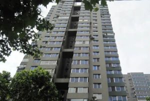 中山公园,楼层好,三室视野光线好有电梯半封闭