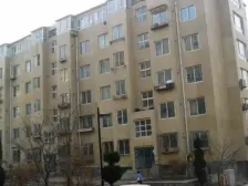 华兴山庄 两室精装 中间楼层 位置好