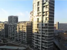 三室跃层 精装修有电梯 环境好 楼层优质