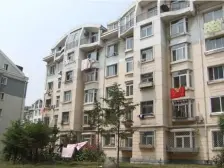 近地铁4号线,出门公交站,经典跃层