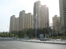 中铁逸都4室2厅南北