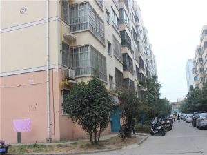 舒适2楼2005年2室2厅2卫的大两室