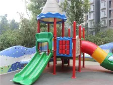 万达广场,世纪华阳四室,不临路,诚心卖,价可谈