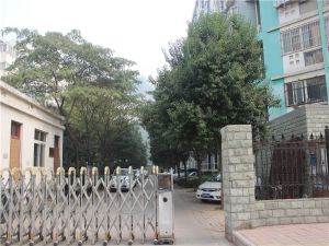 丽新路三室拎包入住05年左右商品房小区无抵押可看房