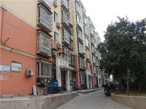 涧西区周山大上海市场旁南北通的两室 商品房税费少