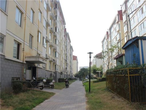 山水富地1室1厅1卫西朝向900.00元/月出租
