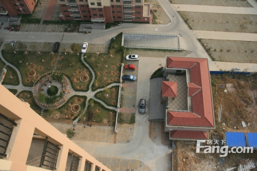 香格里拉花园实景图从23楼俯瞰小区（20131025）