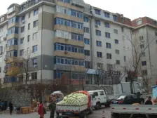 近多条公交线,户型规矩,本色装修保持好