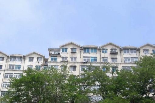 秀月小区2室2厅1卫南北朝向2300.00元/月出租