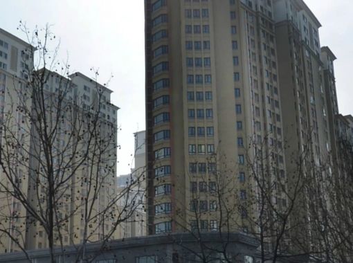 十五大街2室1厅1卫南朝向2500.00元/月出租