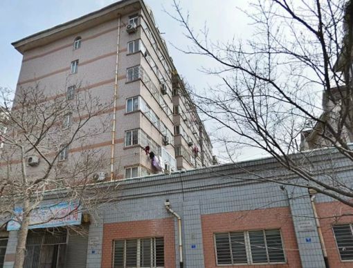 上四方小区1室1卫南朝向1000.00元/月出租