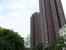 此房是风景 39 低楼层 有电梯挨着海军广场市委 植物园