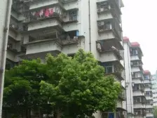 采光足 精装婚房 有阁楼 实得面积80多平