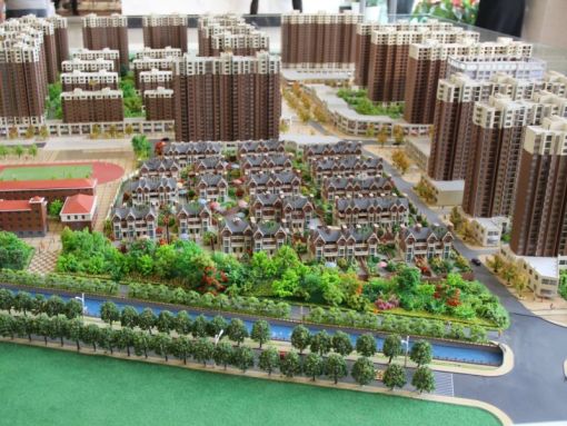 胶州中央公园2室2厅1卫南朝向1400.00元/月出租