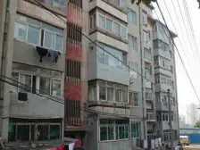 杨柳街门头金市场近车站人流密度聚集