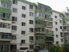 红梅院内三室两厅 一梯一户实得面积大,有钥匙