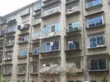 古城丙区 一室一厅 一楼可商用 位置好 看房方便