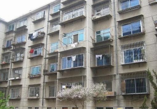 古城丙区2室1厅1卫南北朝向850.00元/月出租