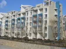 泉水龙畔,轻轨下车就是,精装拎包住