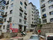 此房户型好,楼层好,位置好,配套完善。